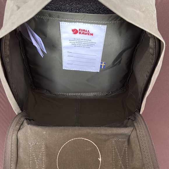 KÅNKEN Mini Green-Folk Pattern Small Outdoors Backpack - Picture 4 of 9